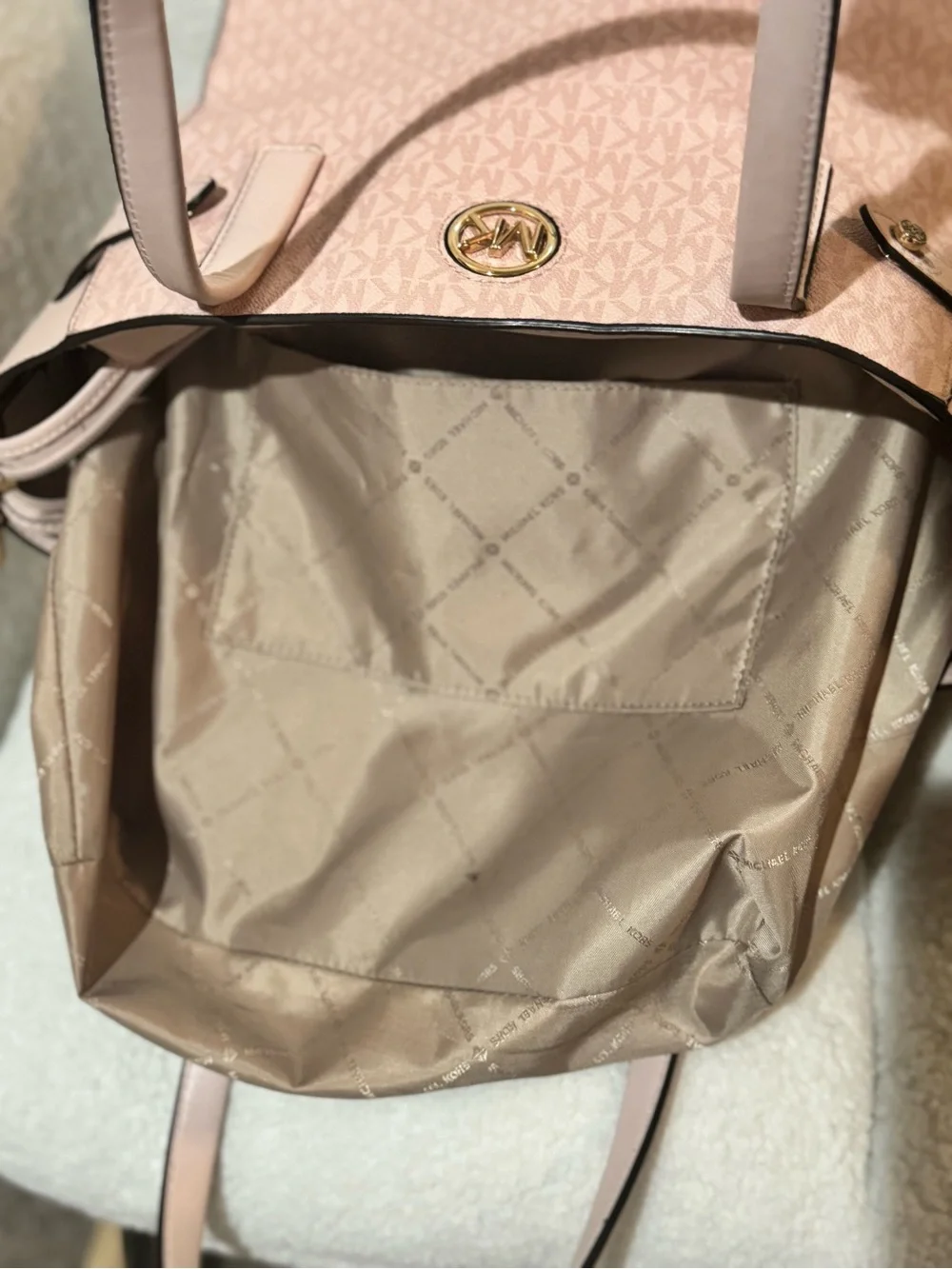 Michael Kors Carmen Large North South Zip Tote (blush pink) - Picture 12 of 13